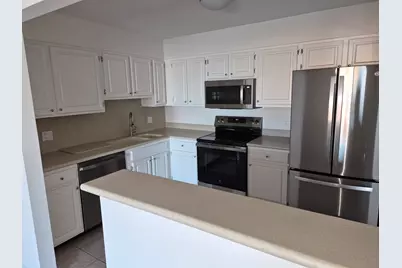 711 S River Road #704, Des Plaines, IL 60016 - Photo 6