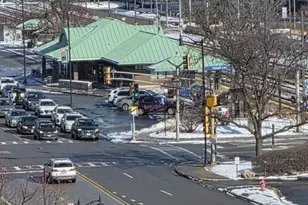 711 S River Rd, Des Plaines, IL 60016 - Photo 14