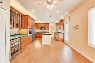 11 Beaconsfield Ct, Lincolnshire, IL 60069 - Photo 14