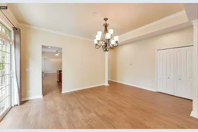 11 Beaconsfield Court, Lincolnshire, IL 60069 - Photo 8