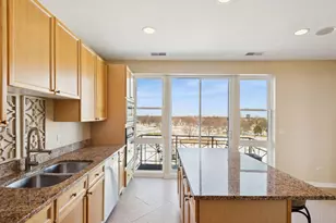 7748 N Sheridan Rd, Chicago, IL 60626 - Photo 14