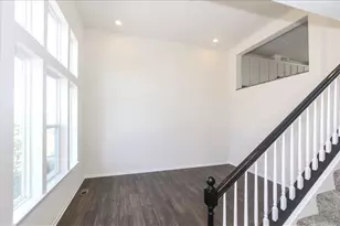 3s616 Everton Dr, Warrenville, IL 60555 - Photo 2