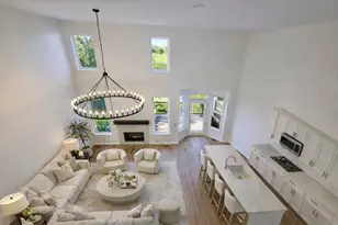 717 Sarah Ln, Northbrook, IL 60062 - Photo 2