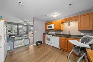 1117 5th St, Sandwich, IL 60548 - Photo 8