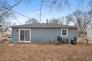1117 5th St, Sandwich, IL 60548 - Photo 14