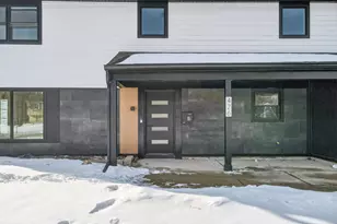 426 Argyll Ln, Schaumburg, IL 60194 - Photo 2