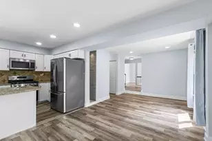 761 Colorado Ct, Carol Stream, IL 60188 - Photo 12