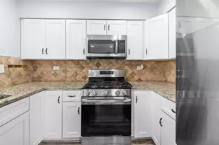 761 Colorado Ct, Carol Stream, IL 60188 - Photo 16