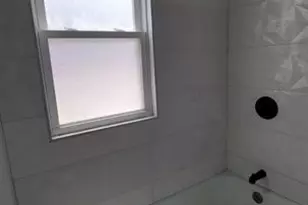 518 Chestnut St, Waukegan, IL 60085 - Photo 4