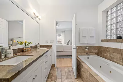 2650 N Mildred Avenue #1, Chicago, IL 60614 - Photo 14