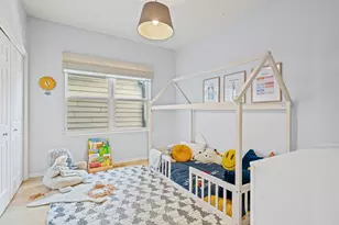 2650 N Mildred Ave, Chicago, IL 60614 - Photo 16