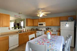 3527 Silver Leaf Dr, Joliet, IL 60431 - Photo 6