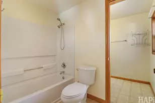 3912 West Ave W, McHenry, IL 60050 - Photo 18