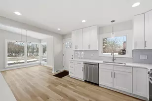 703 W Man A Wa Trail, Mount Prospect, IL 60056 - Photo 10