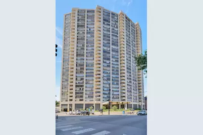 3930 N Pine Grove Avenue #604, Chicago, IL 60613 - Photo 1