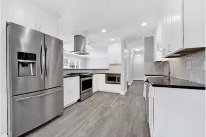 332 S River Road, Naperville, IL 60540 - Photo 6