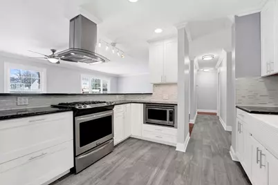 332 S River Road, Naperville, IL 60540 - Photo 6