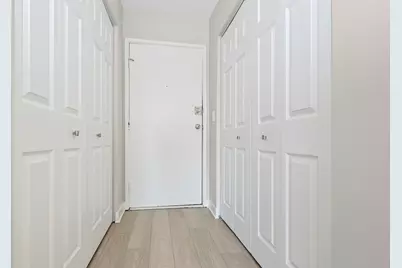 6670 S Brainard Avenue #411, Countryside, IL 60525 - Photo 8