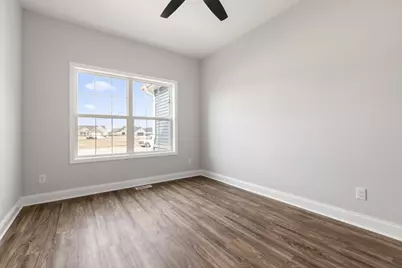 2206 Maggie Lane, Sycamore, IL 60178 - Photo 2