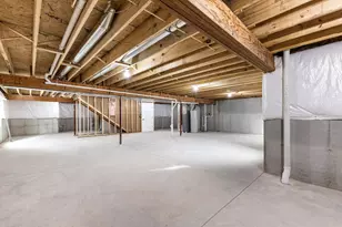 2206 Maggie Ln, Sycamore, IL 60178 - Photo 18