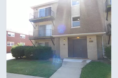 7041 99th Street #2w, Chicago Ridge, IL 60415 - Photo 1