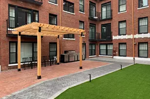 7645 N Sheridan Rd, Chicago, IL 60626 - Photo 10