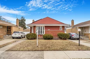 129 Rice Ave, Bellwood, IL 60104 - Photo 2