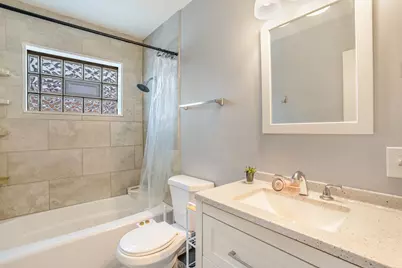 129 Rice Avenue, Bellwood, IL 60104 - Photo 14