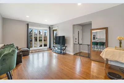 129 Rice Avenue, Bellwood, IL 60104 - Photo 8