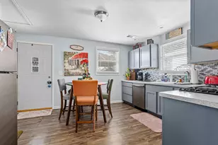 611 N West St, Sandwich, IL 60548 - Photo 16