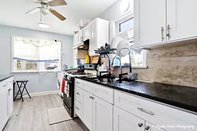 722 W Keith Avenue, Waukegan, IL 60085 - Photo 38