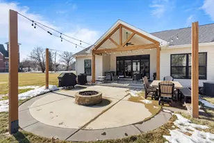 203 N Niles Ave, Tuscola, IL 61953 - Photo 10