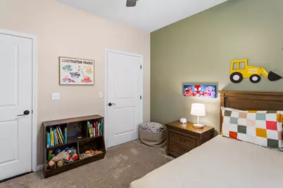 203 N Niles Avenue, Tuscola, IL 61953 - Photo 30