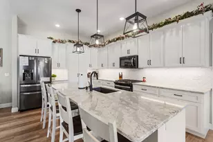 203 N Niles Ave, Tuscola, IL 61953 - Photo 18