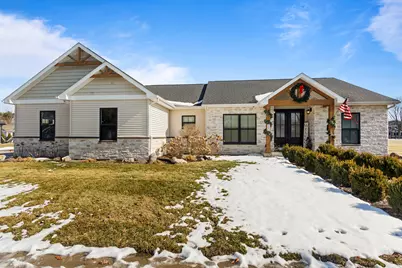 203 N Niles Avenue, Tuscola, IL 61953 - Photo 1