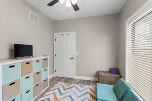 203 N Niles Ave, Tuscola, IL 61953 - Photo 34