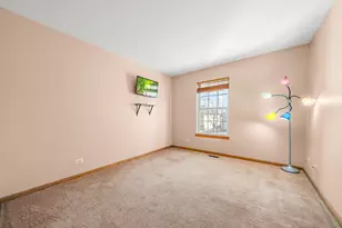 253 Somerset Dr, Sugar Grove, IL 60554 - Photo 18