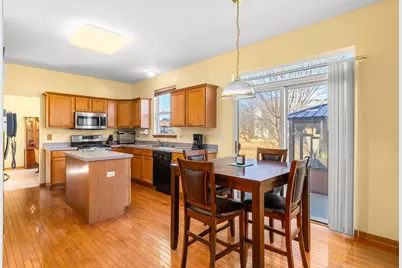 253 Somerset Drive, Sugar Grove, IL 60554 - Photo 8