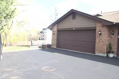 15 Indian Trail Drive #15, Westmont, IL 60559 - Photo 2