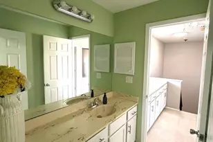 15 Indian Trail Dr, Westmont, IL 60559 - Photo 36