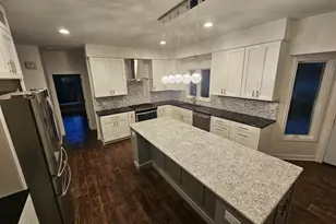 30 Danada Dr, Wheaton, IL 60189 - Photo 2