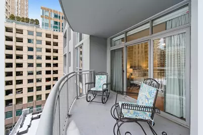 600 N Dearborn Street #809, Chicago, IL 60654 - Photo 4