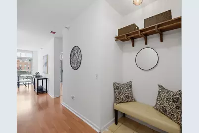 600 N Dearborn Street #809, Chicago, IL 60654 - Photo 2