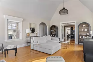 330 E St Charles Rd, Elmhurst, IL 60126 - Photo 6