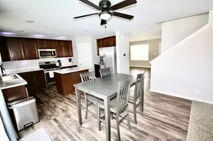 1600 Bayberry Ln, Pingree Grove, IL 60140 - Photo 8