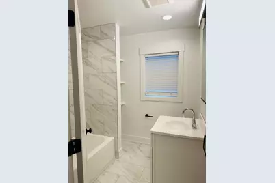 3830 W Touhy Avenue, Lincolnwood, IL 60712 - Photo 14