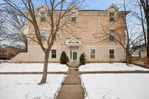 2230 Goldenrod Ln, Glenview, IL 60026 - Photo 2