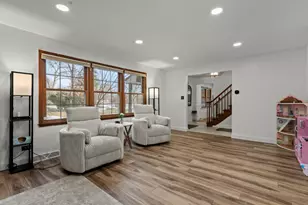 24431 W Lancelot Ln, Joliet, IL 60404 - Photo 8