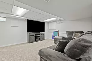 24431 W Lancelot Ln, Joliet, IL 60404 - Photo 30