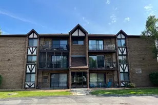 17525 71st Ct, Tinley Park, IL 60477 - Photo 1